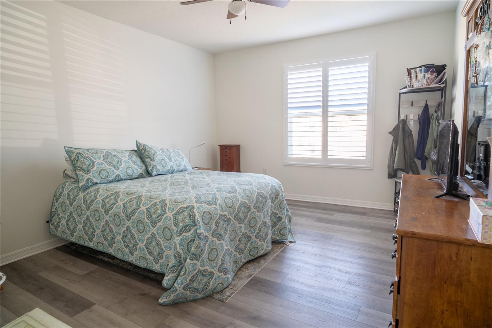 Image 13 of 26 For 16189 Glowing Grove Avenue