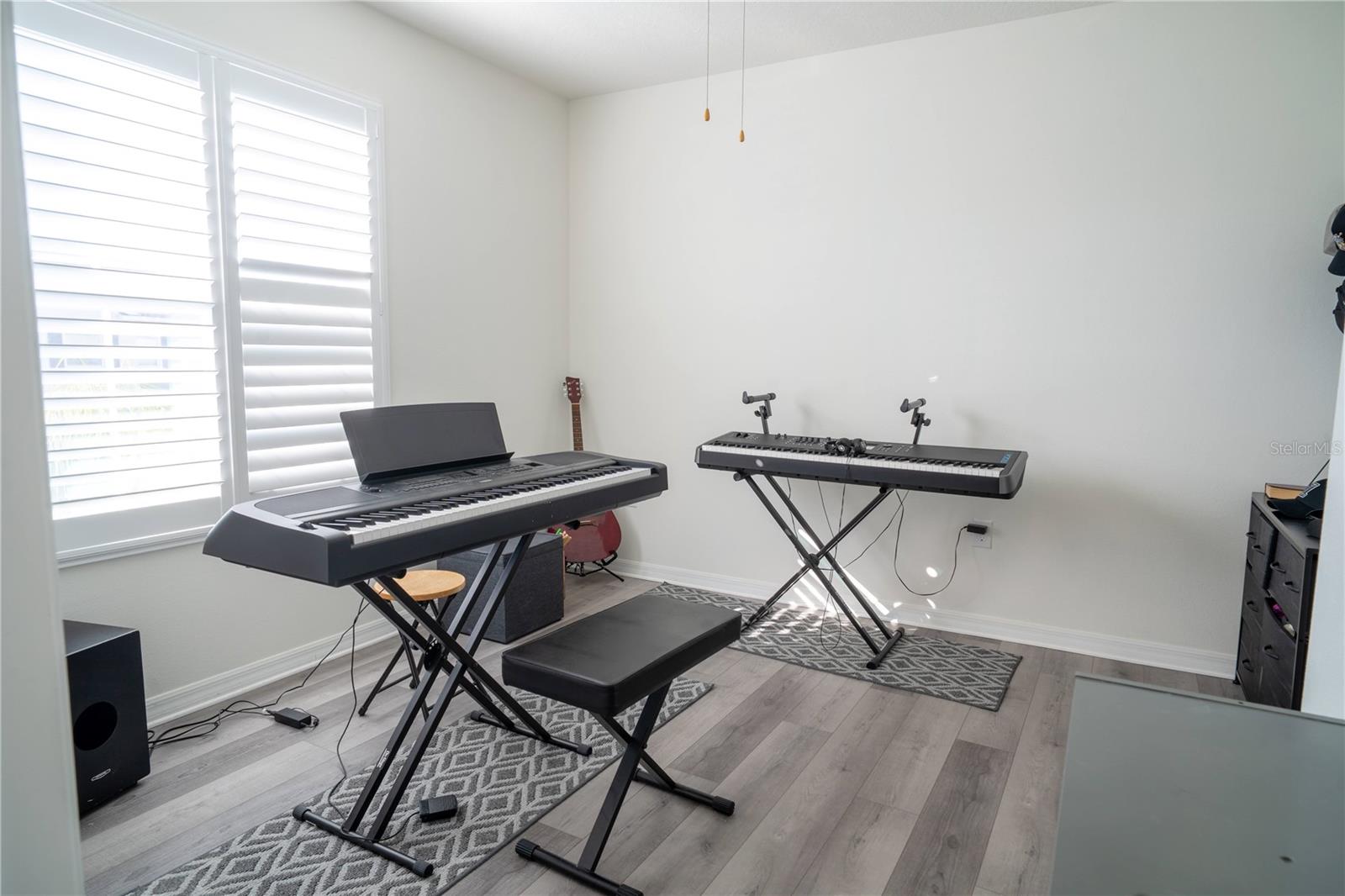 Image 17 of 26 For 16189 Glowing Grove Avenue