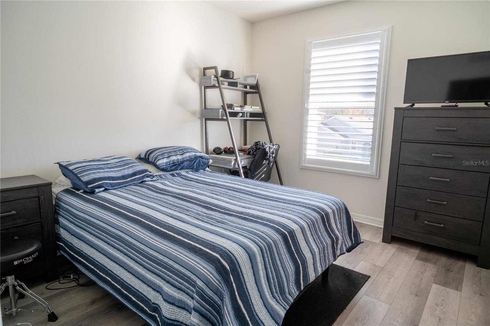 Image 18 of 26 For 16189 Glowing Grove Avenue