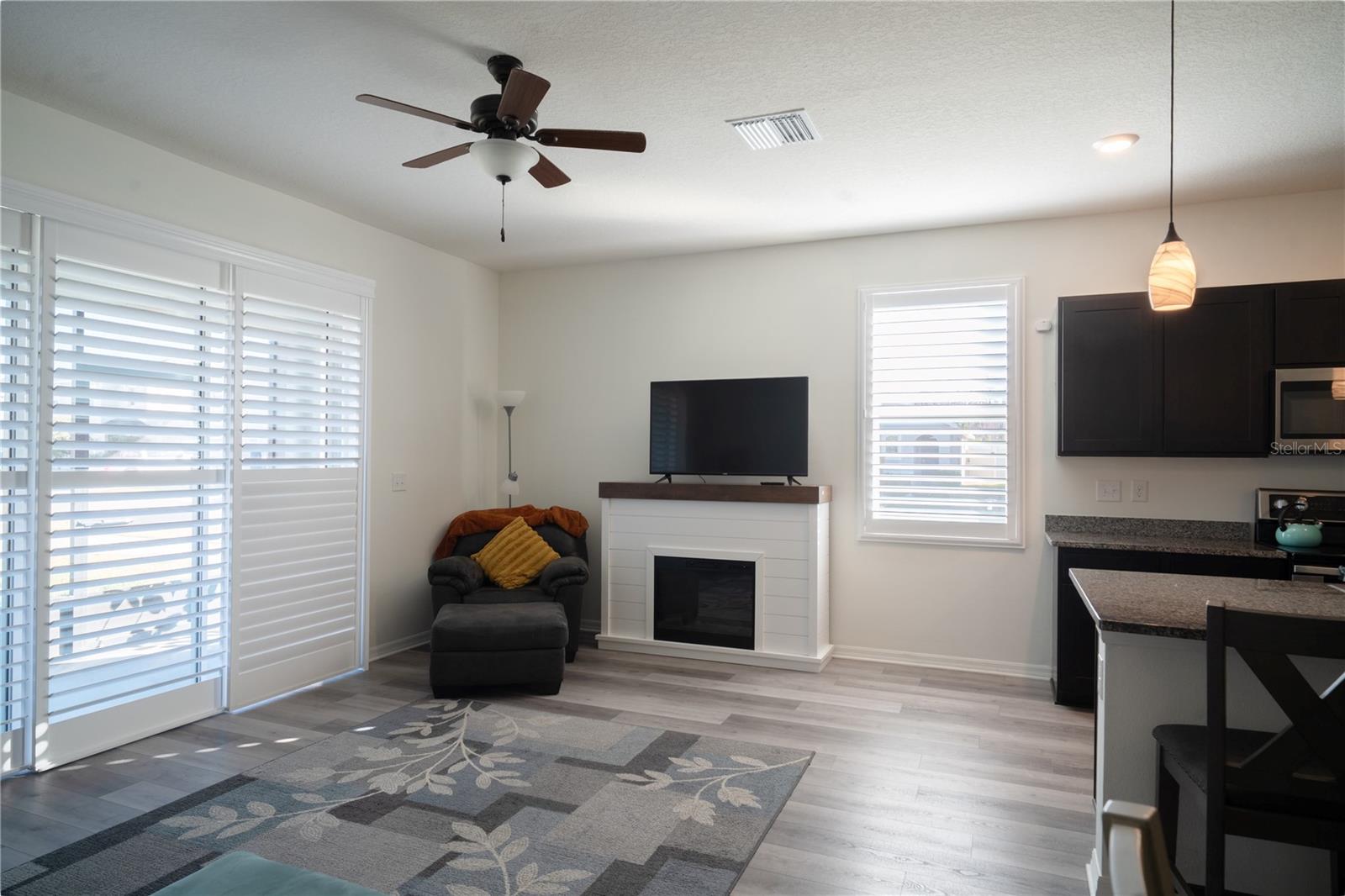 Image 5 of 26 For 16189 Glowing Grove Avenue