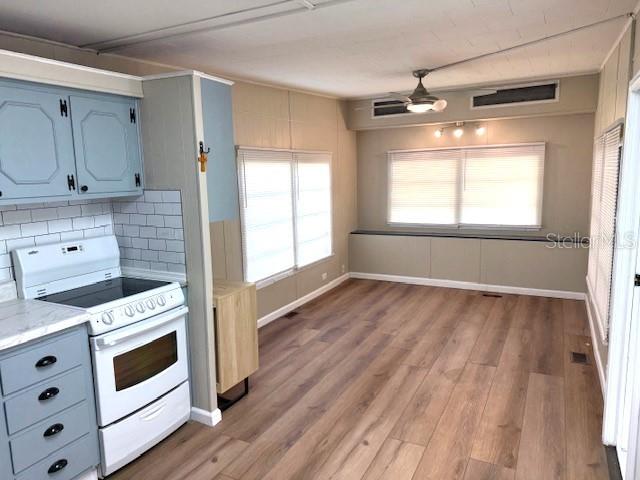 Image 14 of 22 For 6590 50th Street N