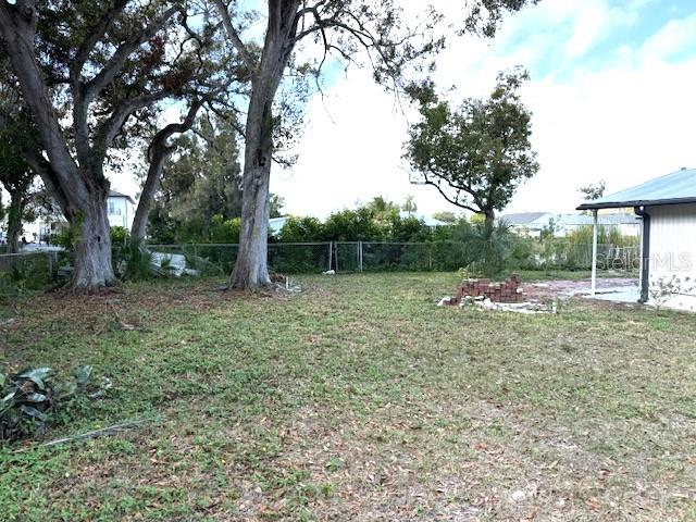 Image 6 of 22 For 6590 50th Street N