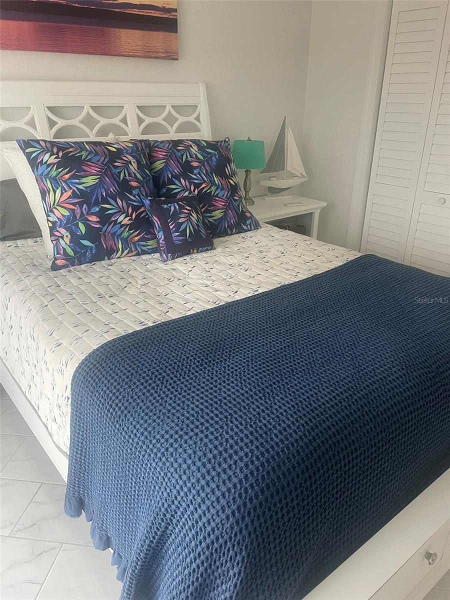 Image 15 of 22 For 4900 Brittany Drive S 1813