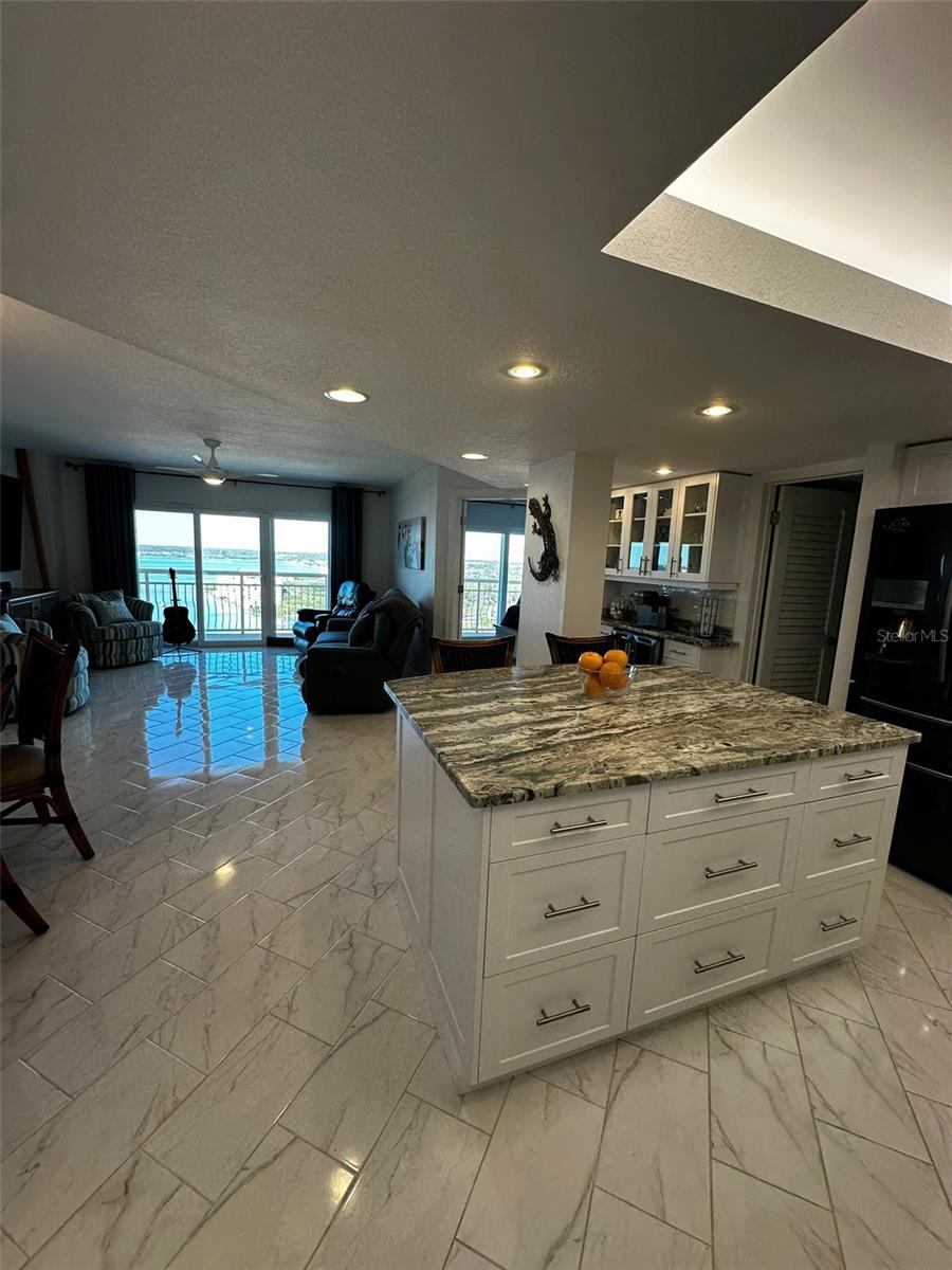 Image 6 of 22 For 4900 Brittany Drive S 1813