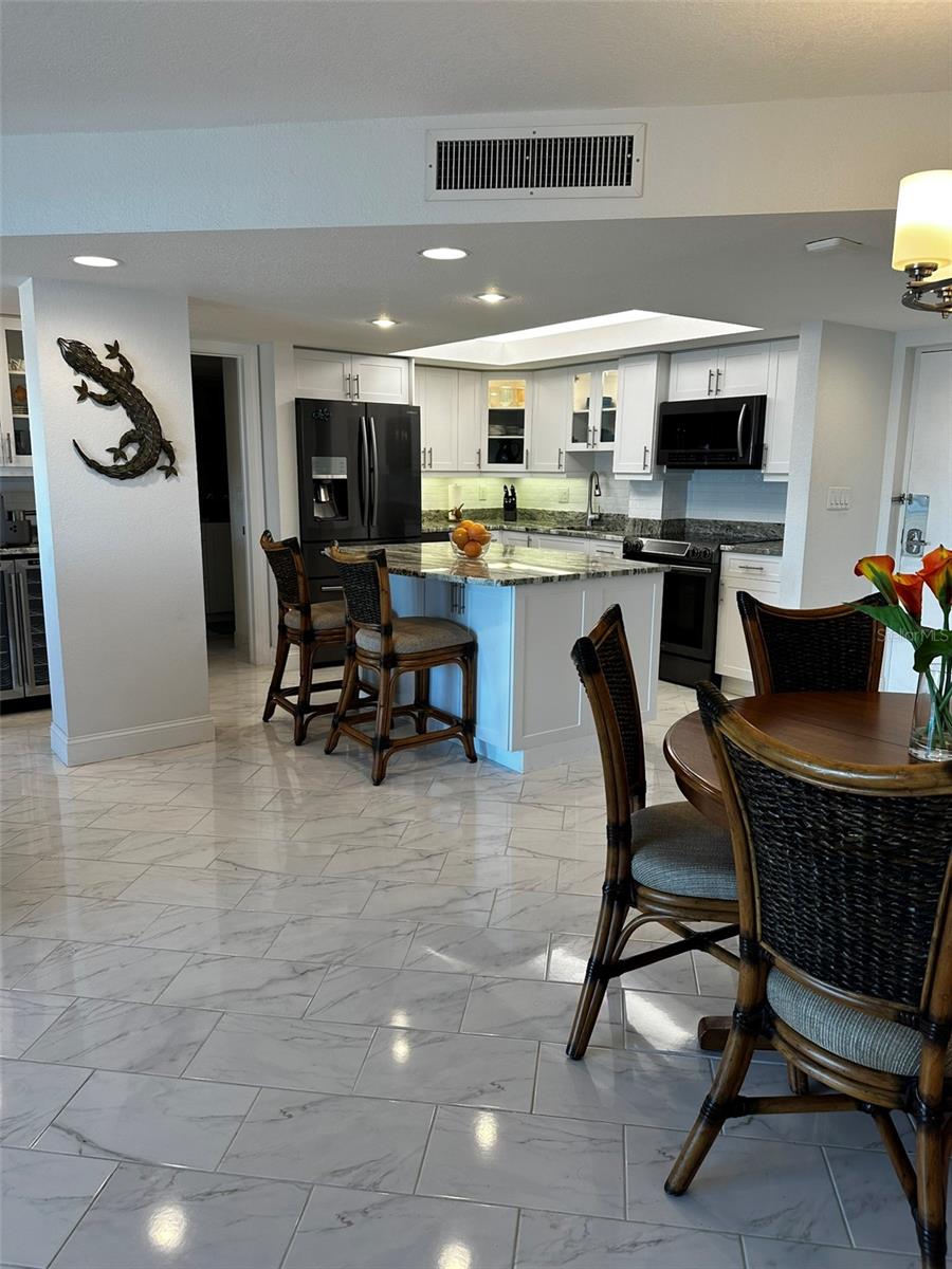 Image 7 of 22 For 4900 Brittany Drive S 1813