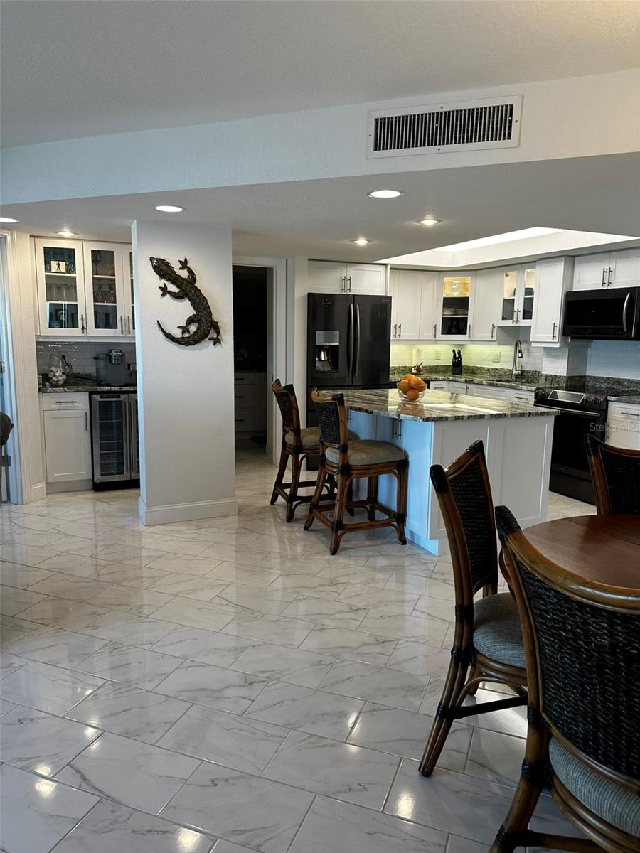 Image 8 of 22 For 4900 Brittany Drive S 1813