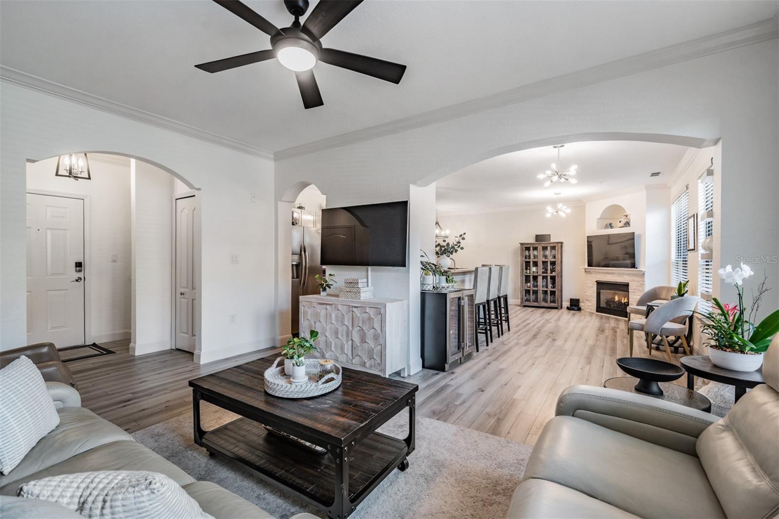 Image 16 of 60 For 2749 Via Cipriani 1023b