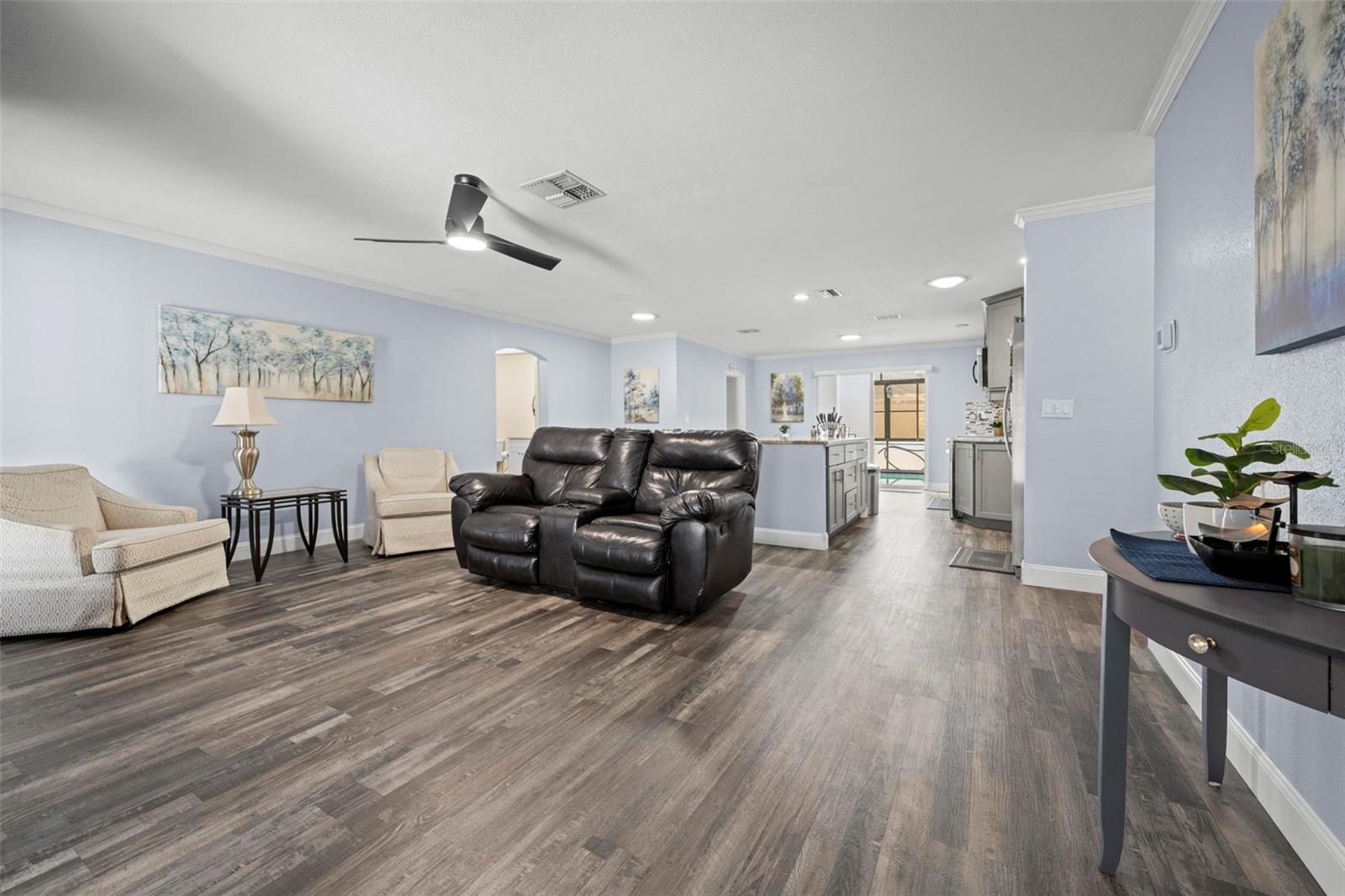 Image 24 of 56 For 2399 Gallagher Avenue