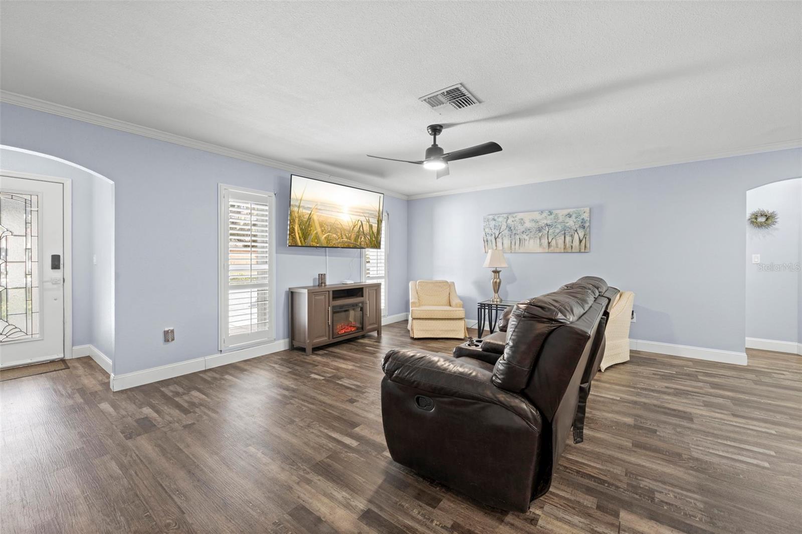 Image 39 of 56 For 2399 Gallagher Avenue