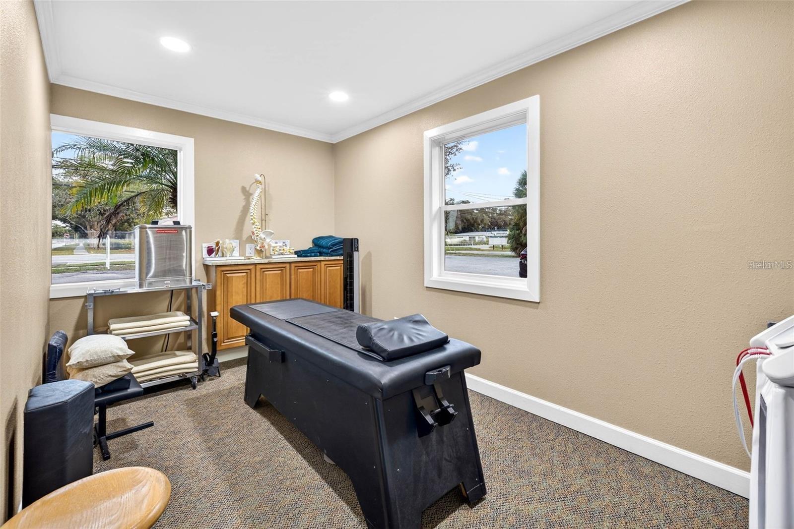 Image 15 of 32 For 12574 Indian Rocks Road