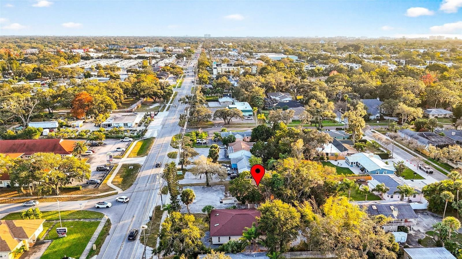 Image 28 of 32 For 12574 Indian Rocks Road