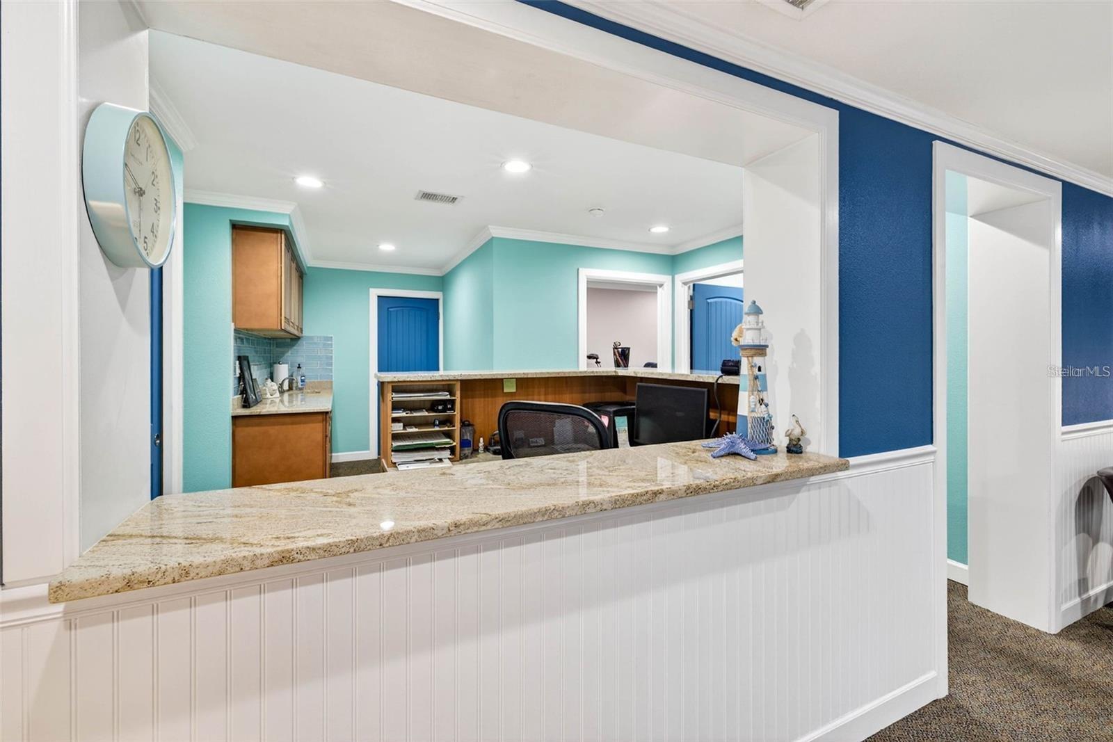 Image 6 of 32 For 12574 Indian Rocks Road