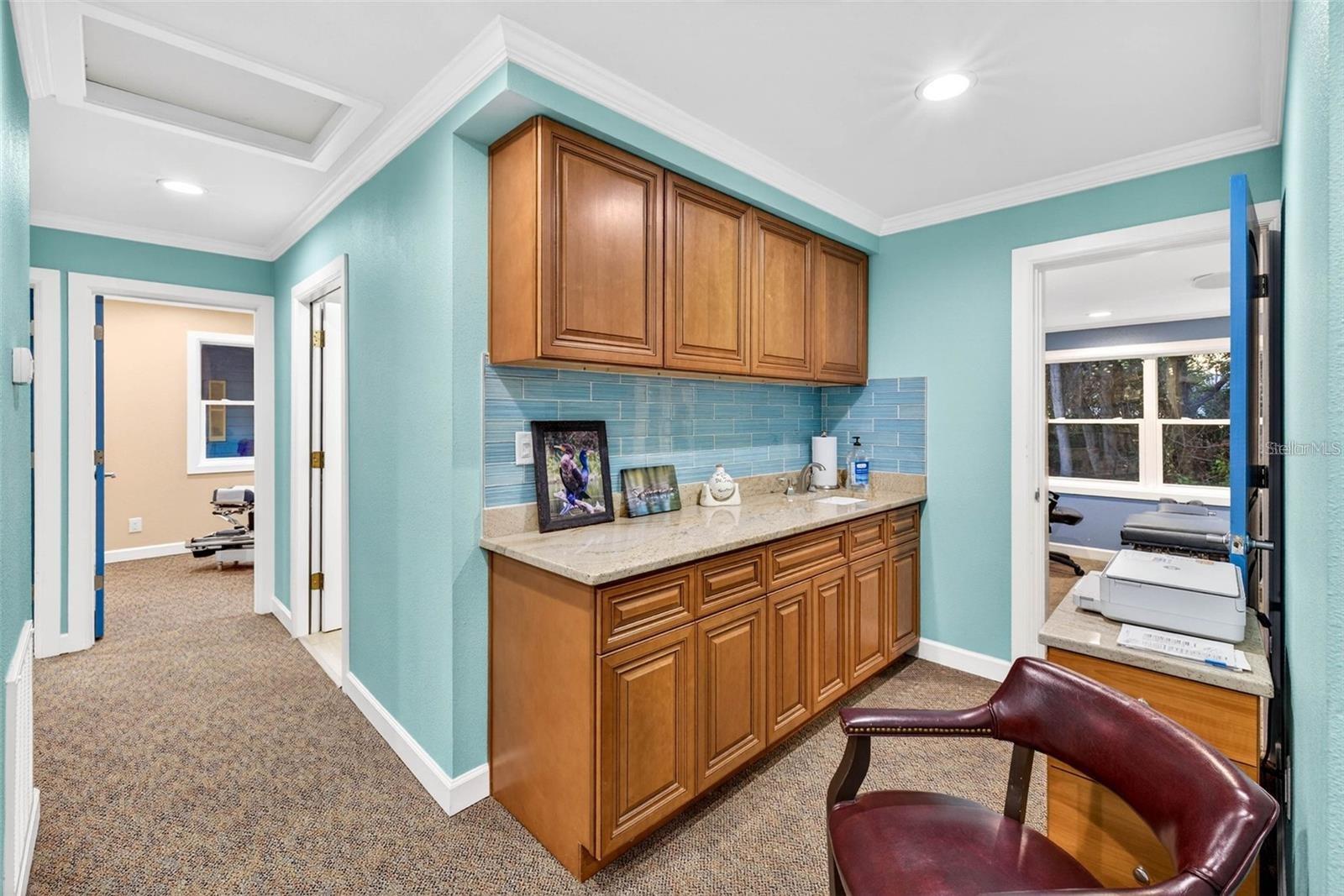 Image 9 of 32 For 12574 Indian Rocks Road