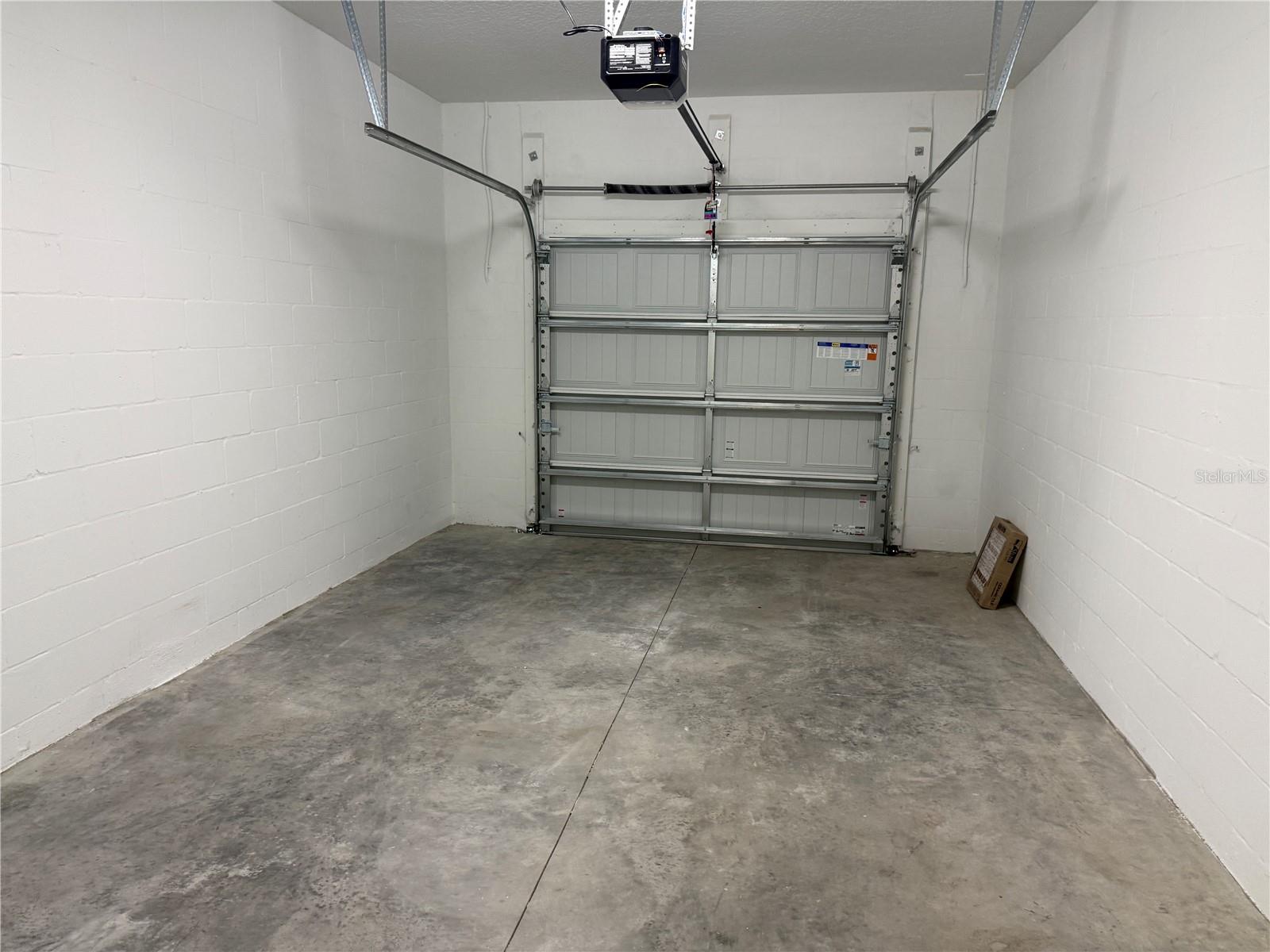 Image 25 of 46 For 10232 Trumpet Honeysuckle Way