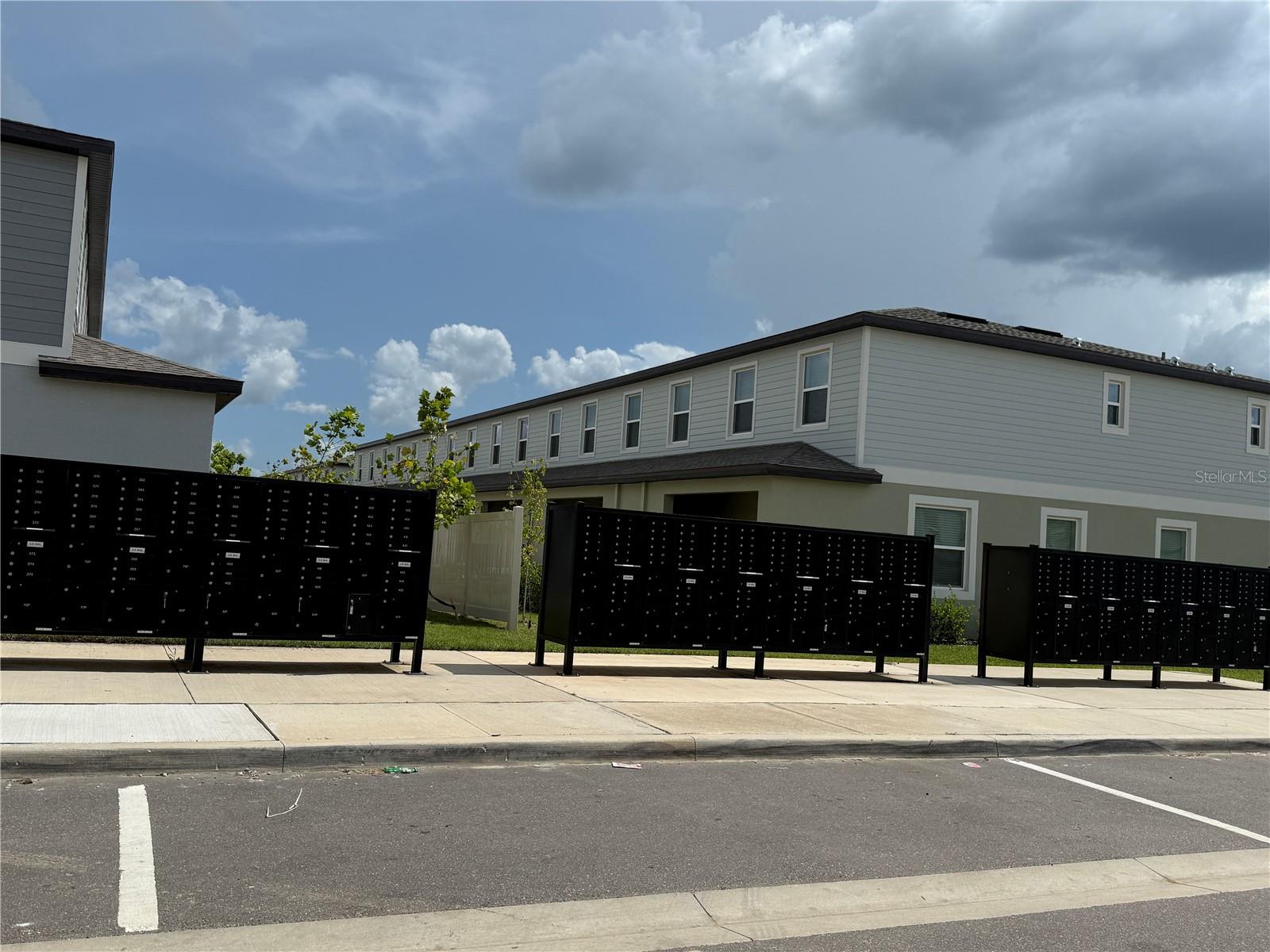 Image 33 of 46 For 10232 Trumpet Honeysuckle Way