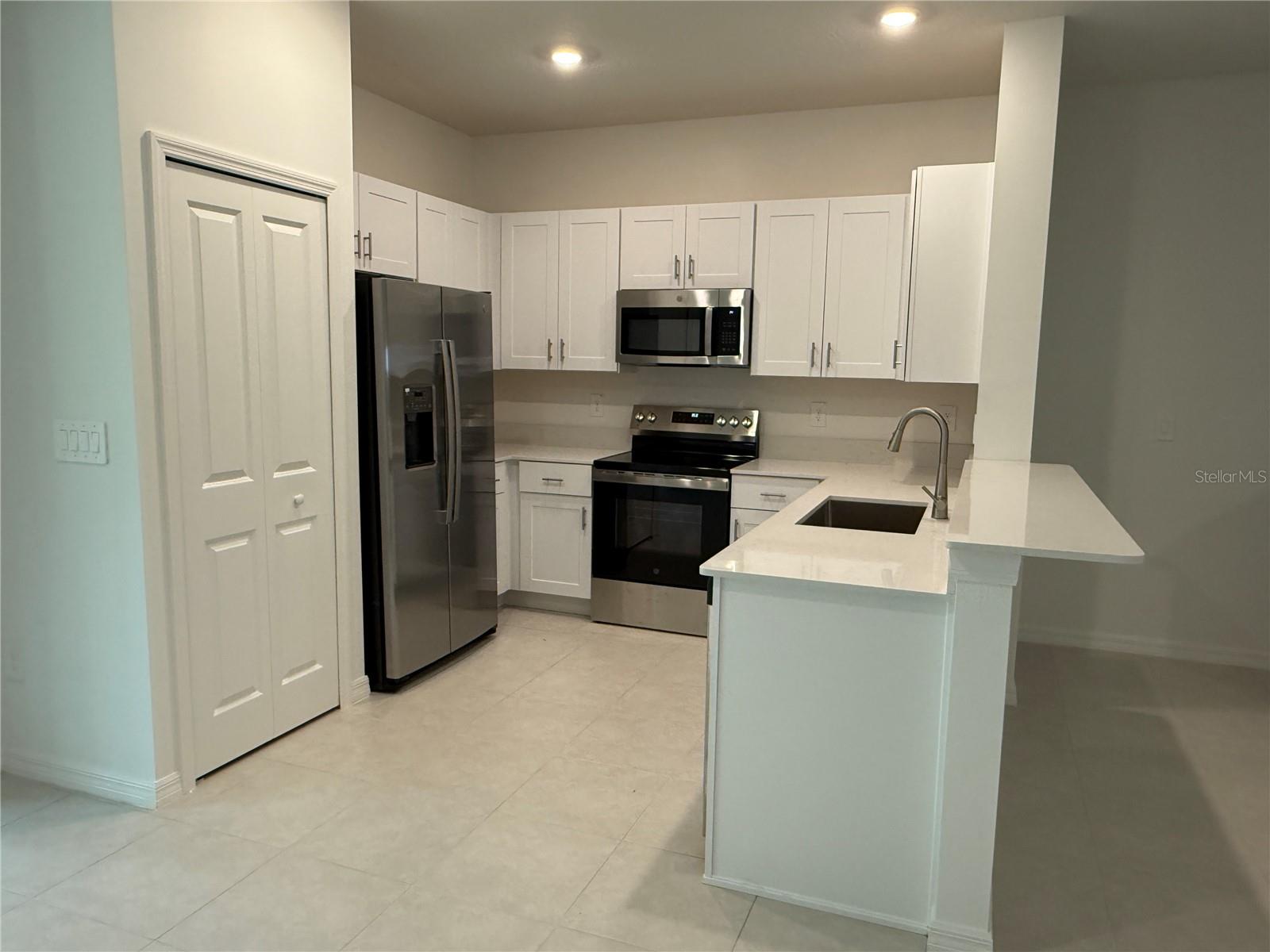 Image 9 of 46 For 10232 Trumpet Honeysuckle Way