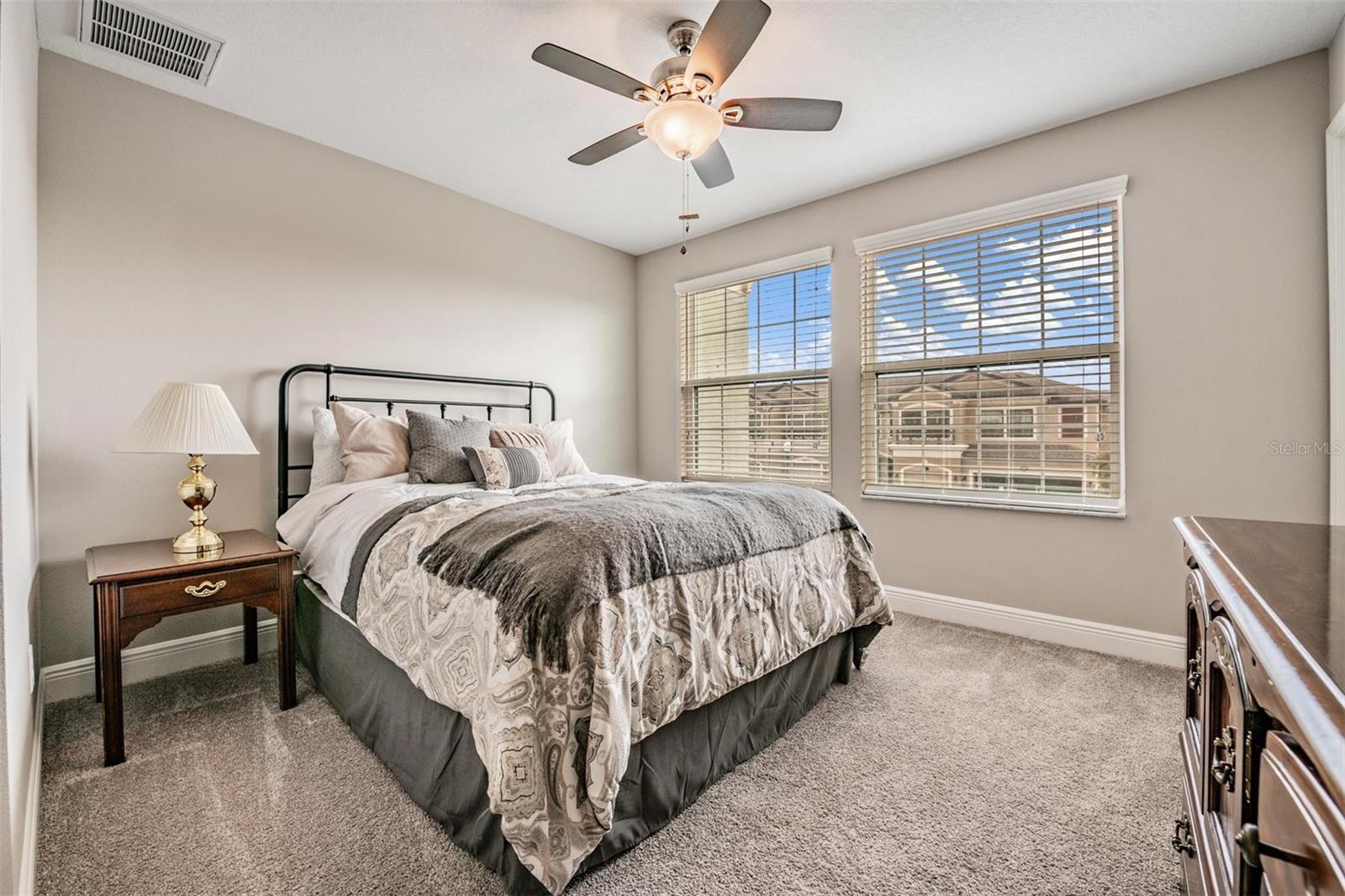 Image 21 of 42 For 1919 Lake Waters Place