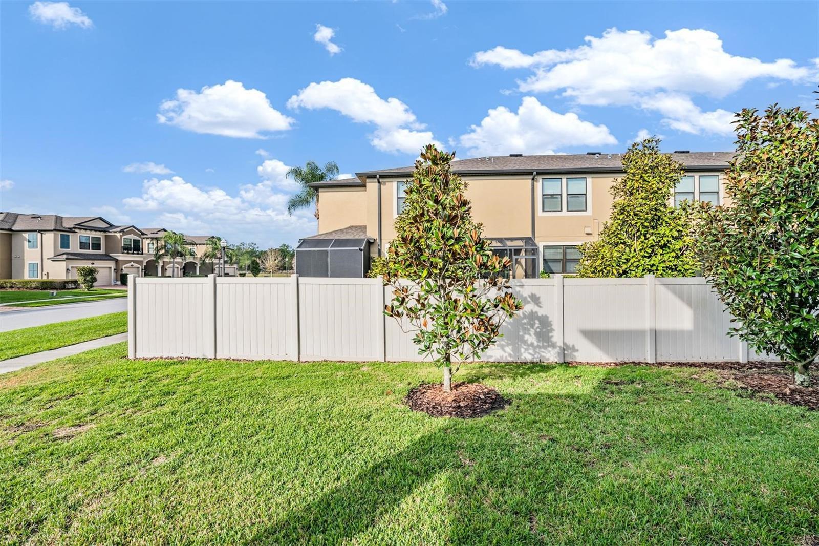 Image 25 of 42 For 1919 Lake Waters Place