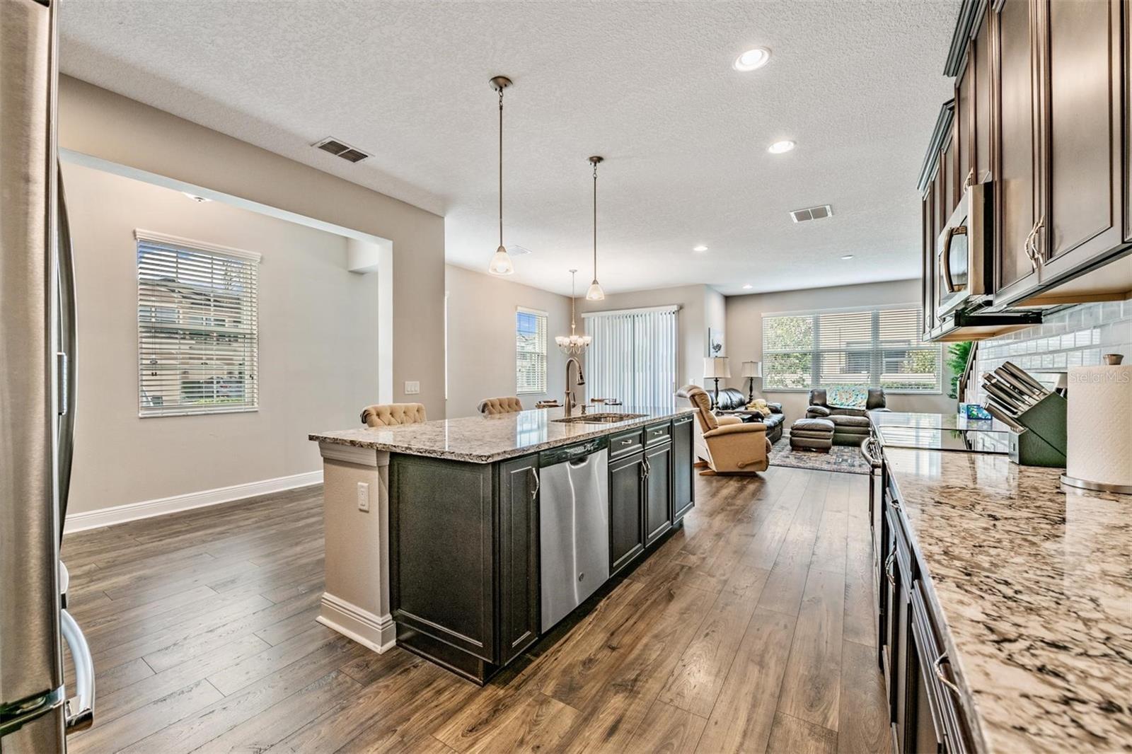 Image 4 of 42 For 1919 Lake Waters Place