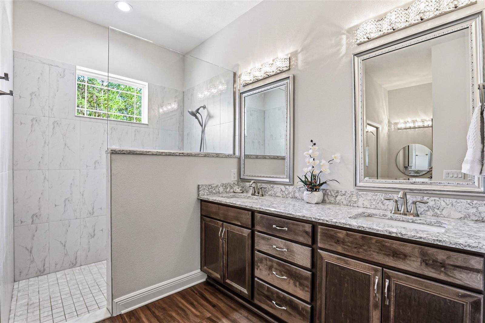 Image 29 of 56 For 8001 Woodleaf Boulevard