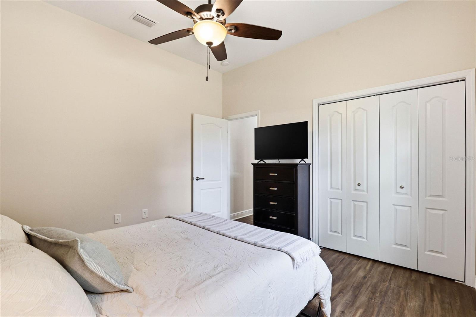 Image 35 of 56 For 8001 Woodleaf Boulevard