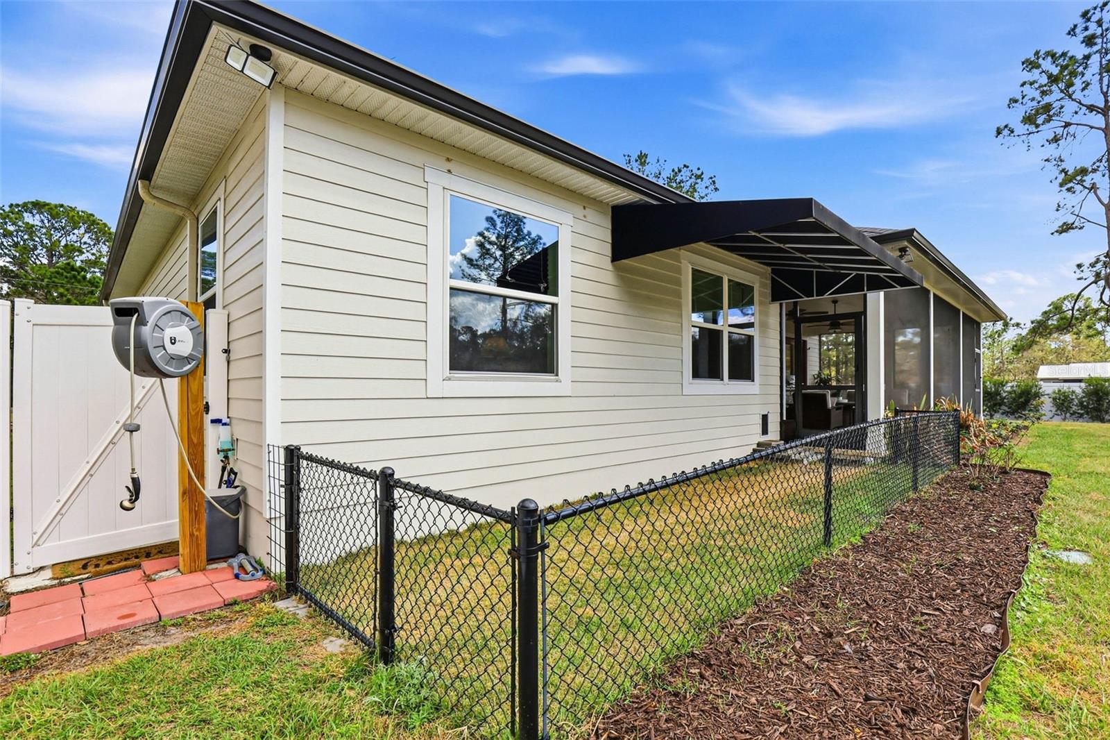 Image 43 of 56 For 8001 Woodleaf Boulevard