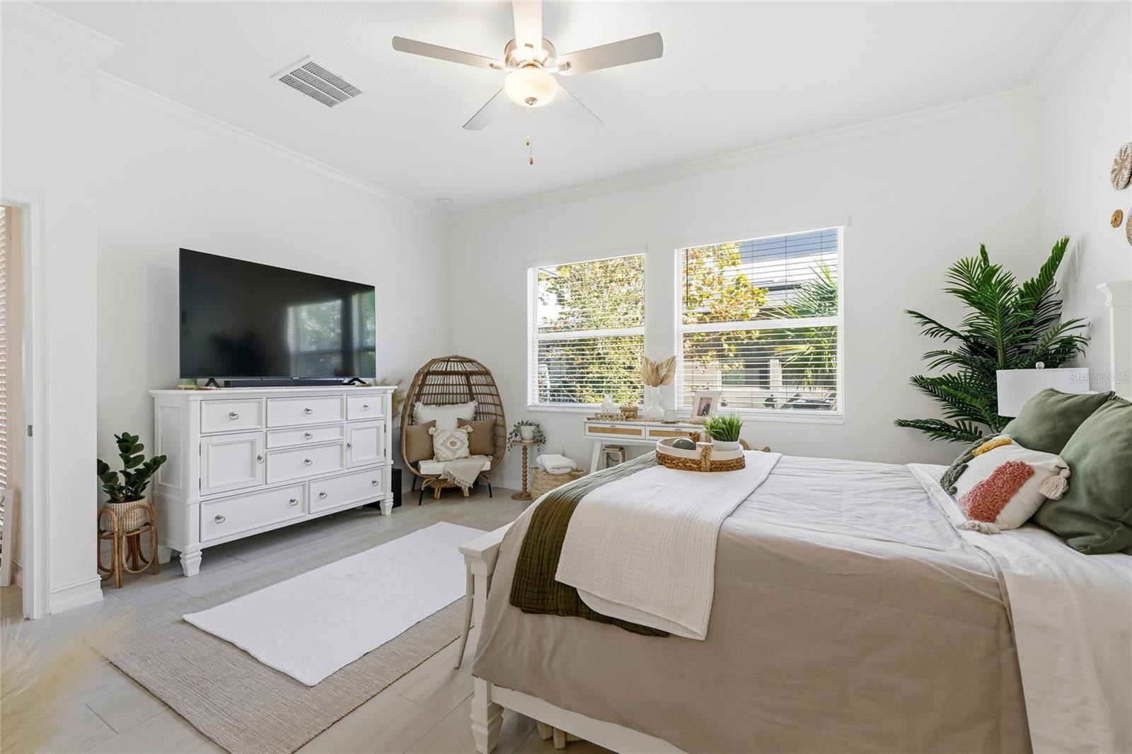 Image 24 of 46 For 7410 Faul Street