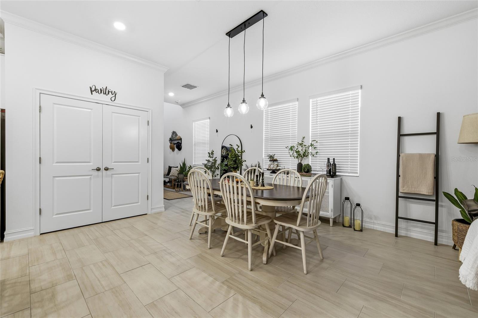 Image 9 of 46 For 7410 Faul Street