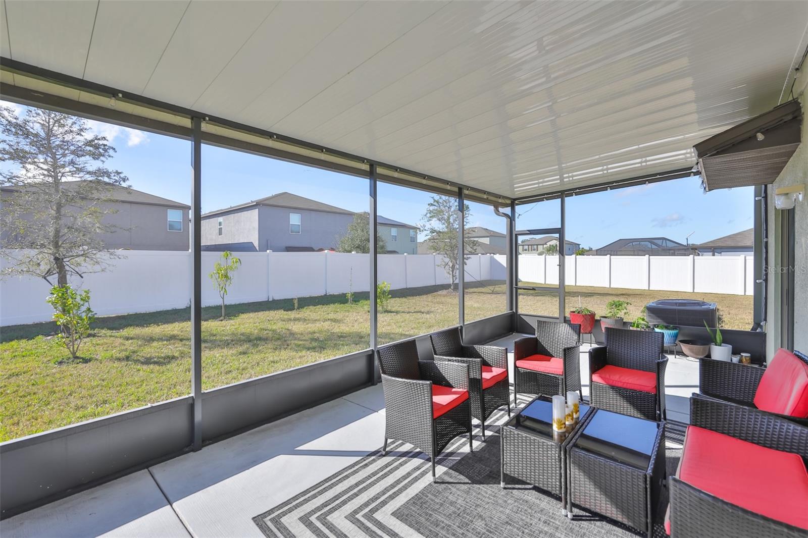 Image 32 of 44 For 10335 Shady Preserve Drive