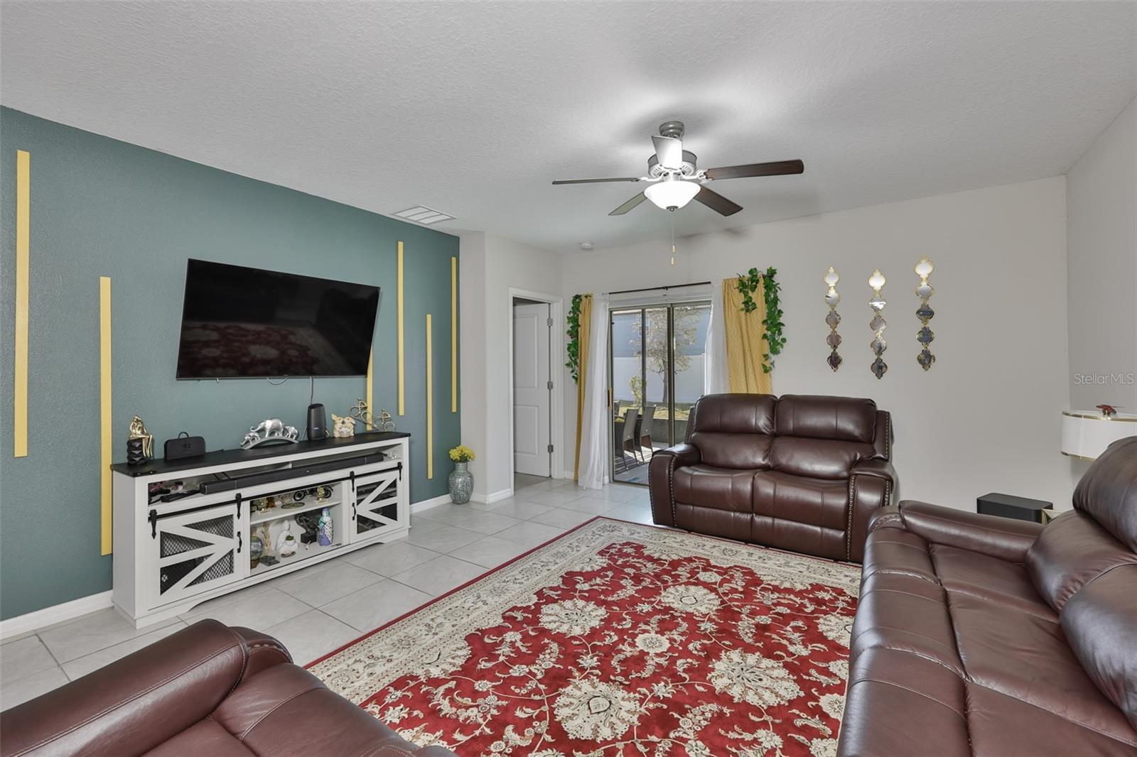 Image 6 of 44 For 10335 Shady Preserve Drive