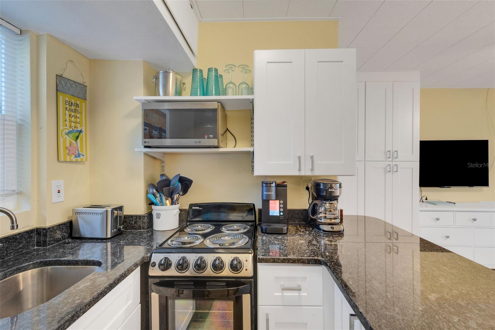 Image 17 of 25 For 11730 Gulf Boulevard 22