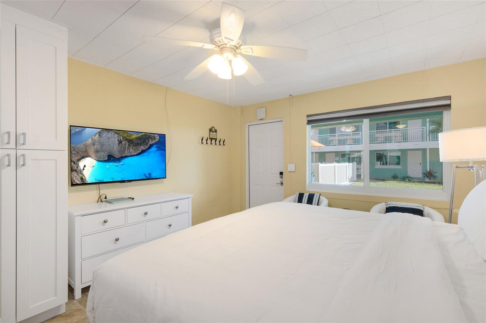 Image 19 of 25 For 11730 Gulf Boulevard 22