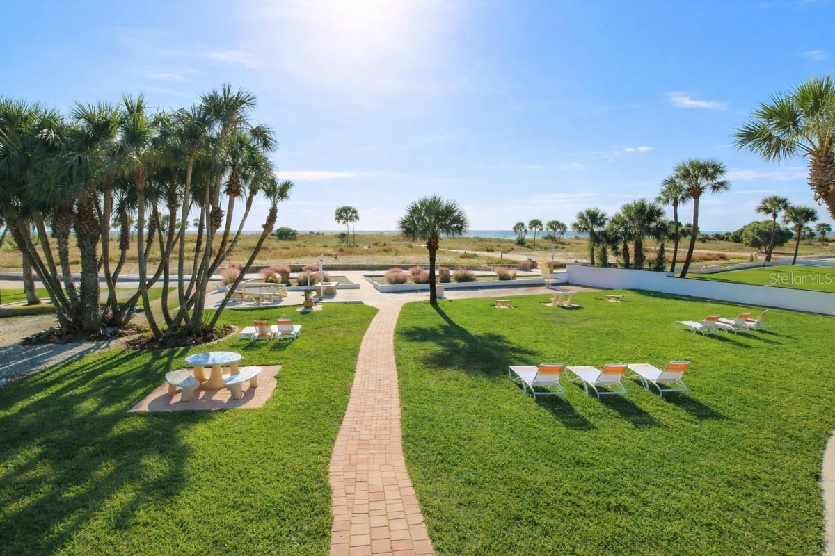 Image 24 of 25 For 11730 Gulf Boulevard 22