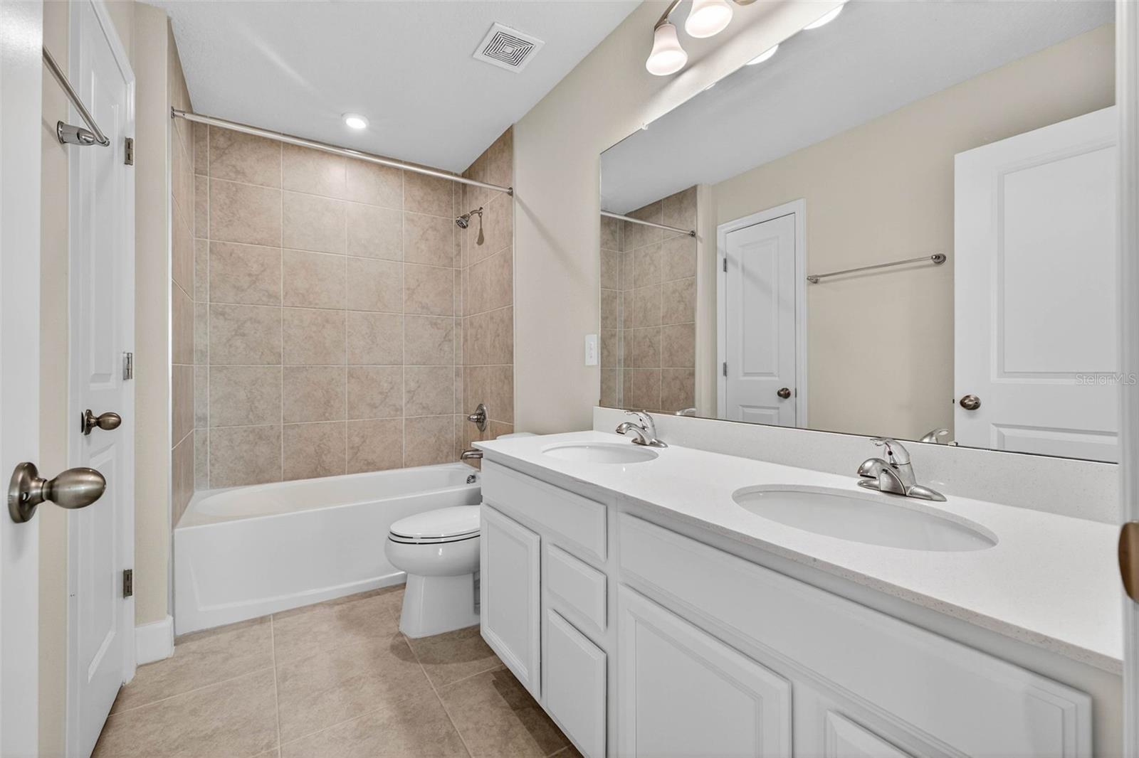 Image 29 of 43 For 4623 Pippin Lane