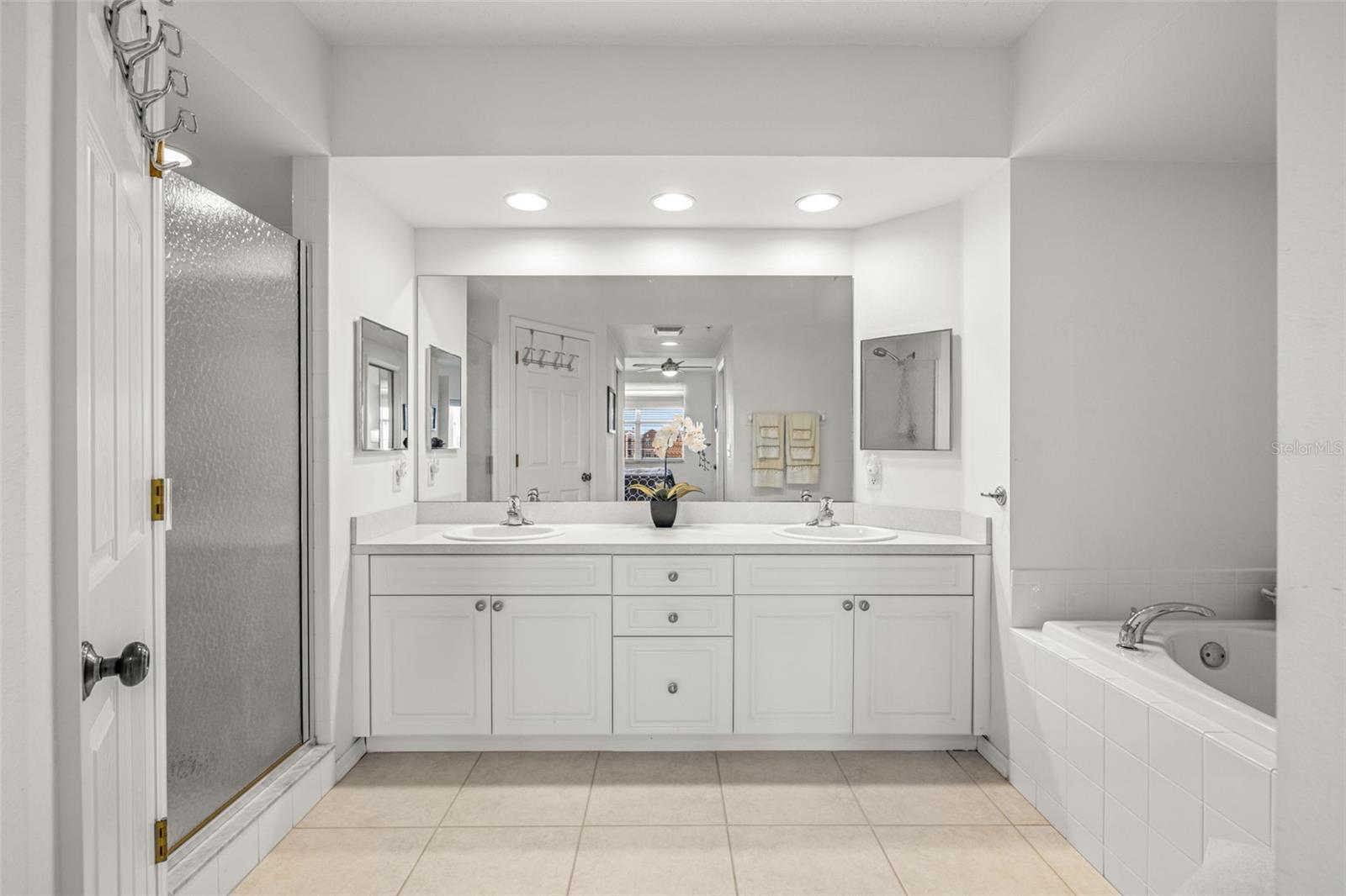 Image 19 of 37 For 960 Starkey Road 2501