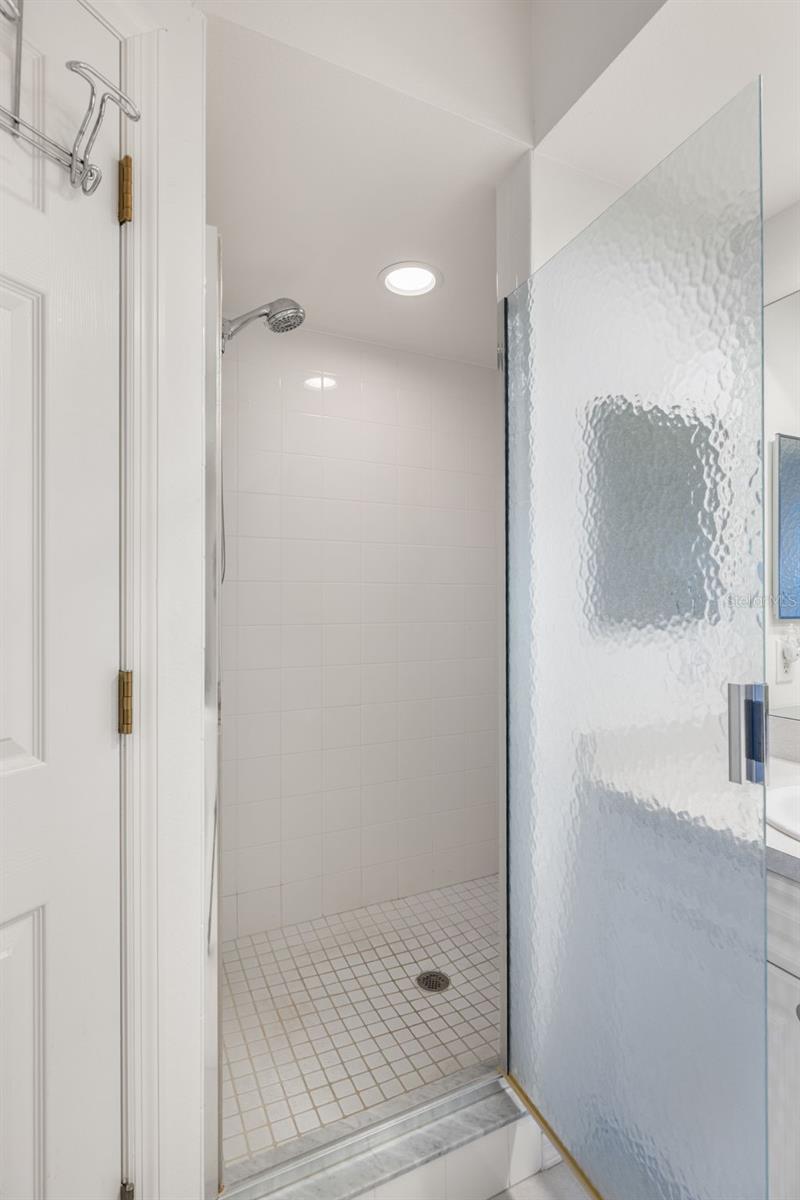 Image 21 of 37 For 960 Starkey Road 2501