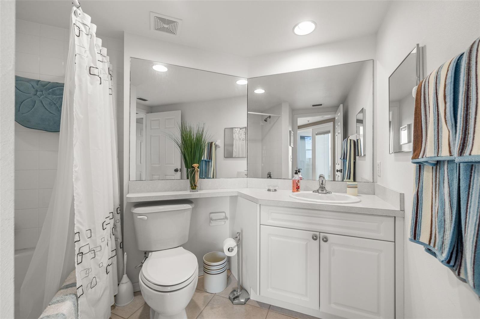 Image 23 of 37 For 960 Starkey Road 2501