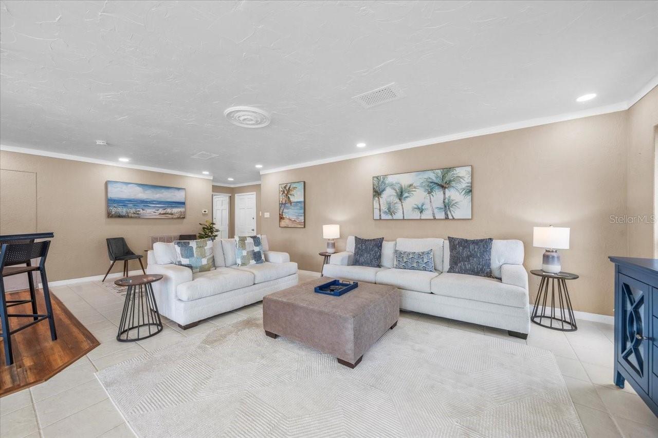 Image 10 of 35 For 213 Fernwood Circle 213