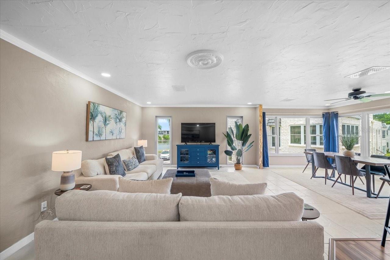 Image 8 of 35 For 213 Fernwood Circle 213