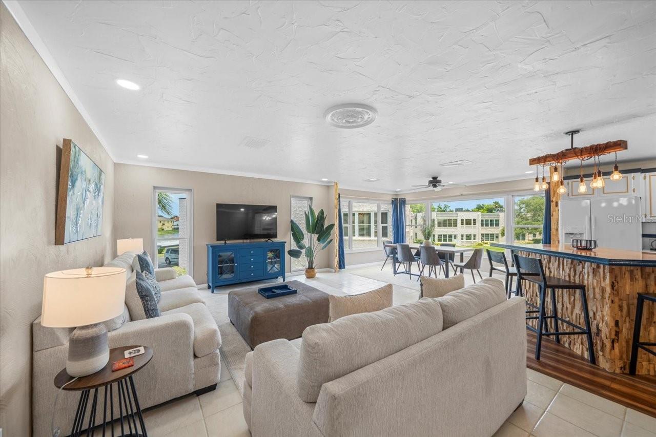 Image 9 of 35 For 213 Fernwood Circle 213