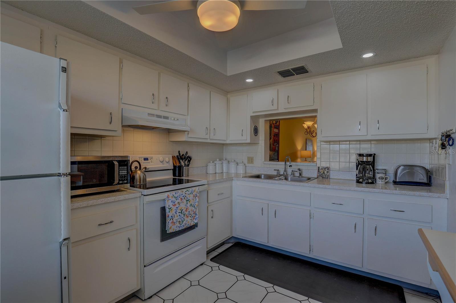 Image 18 of 34 For 1415 Doolittle Lane 204