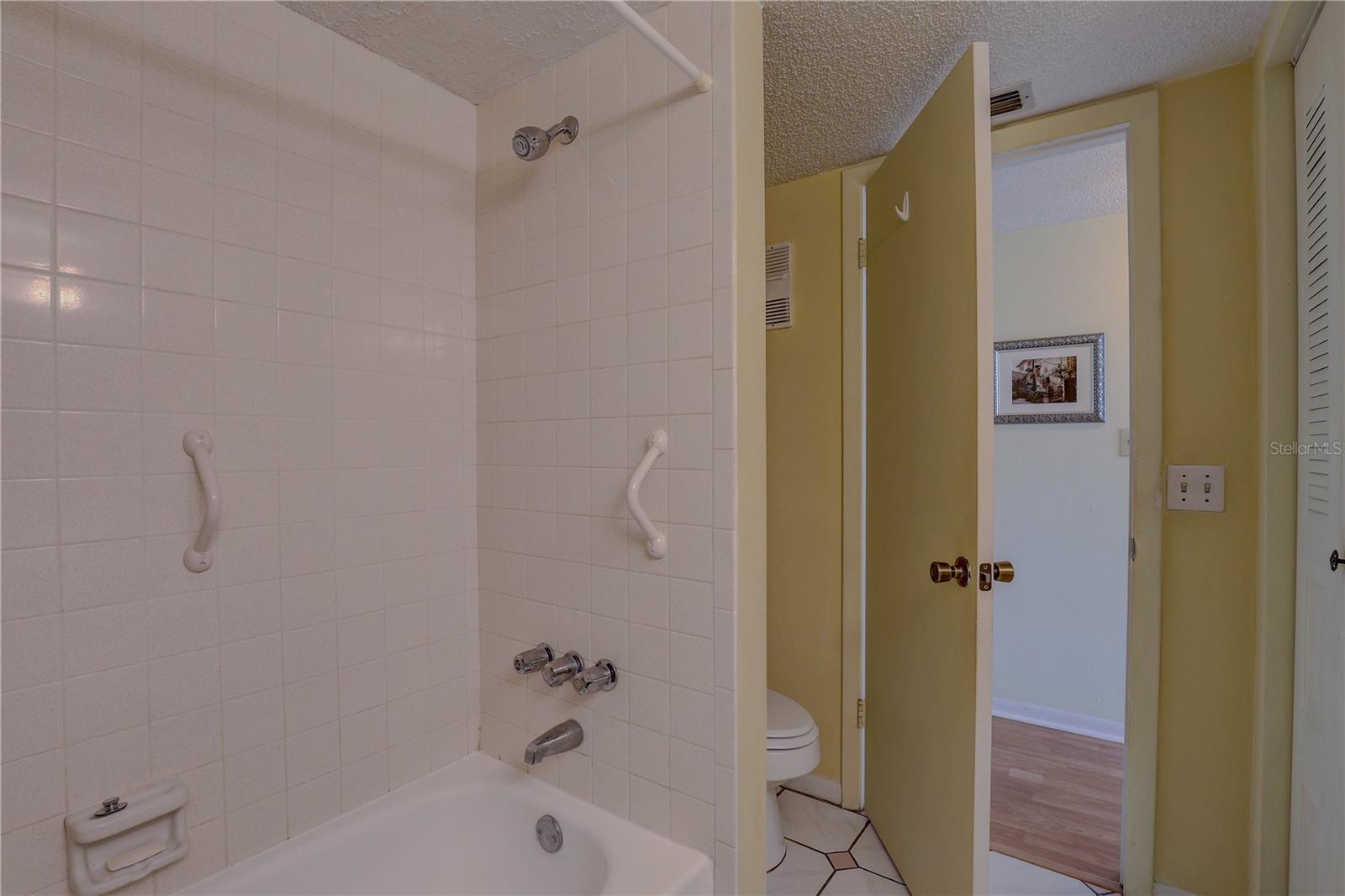 Image 27 of 34 For 1415 Doolittle Lane 204