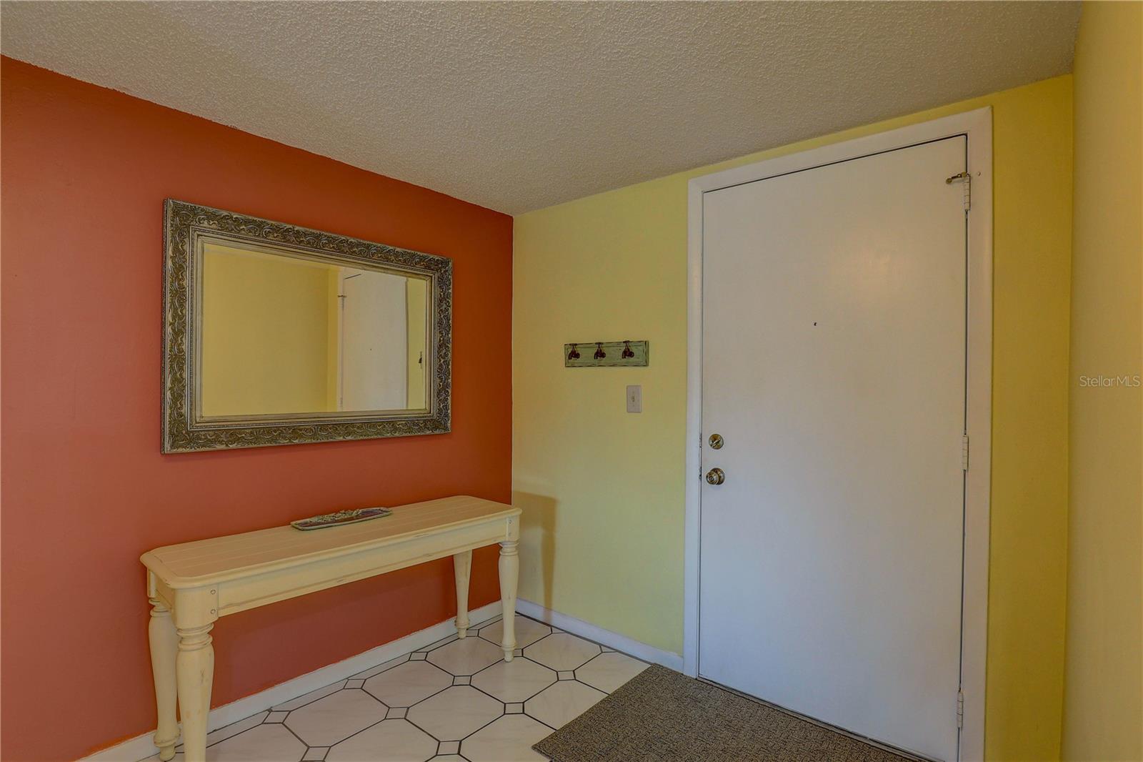 Image 5 of 34 For 1415 Doolittle Lane 204