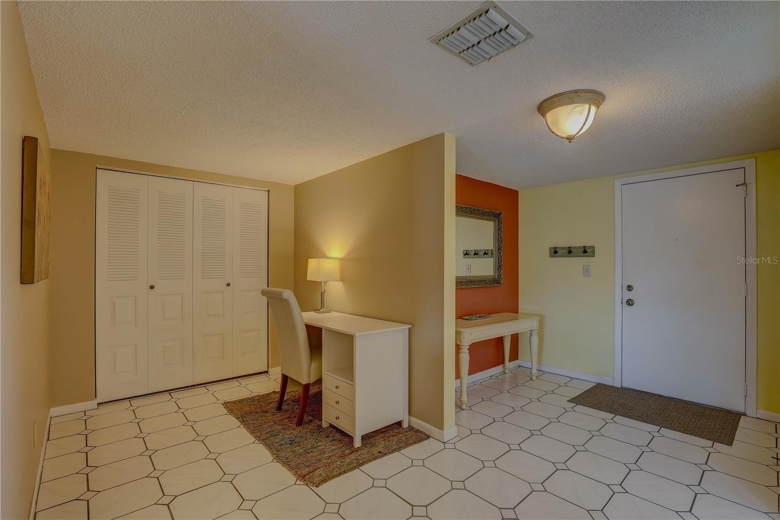 Image 6 of 34 For 1415 Doolittle Lane 204