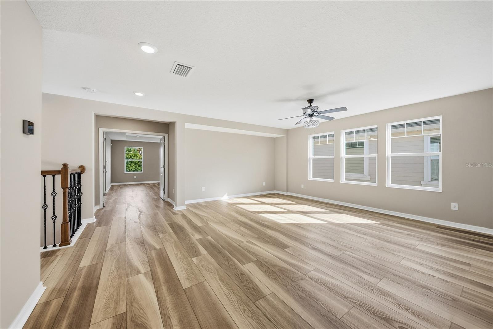 Image 14 of 42 For 8147 Artisan Circle