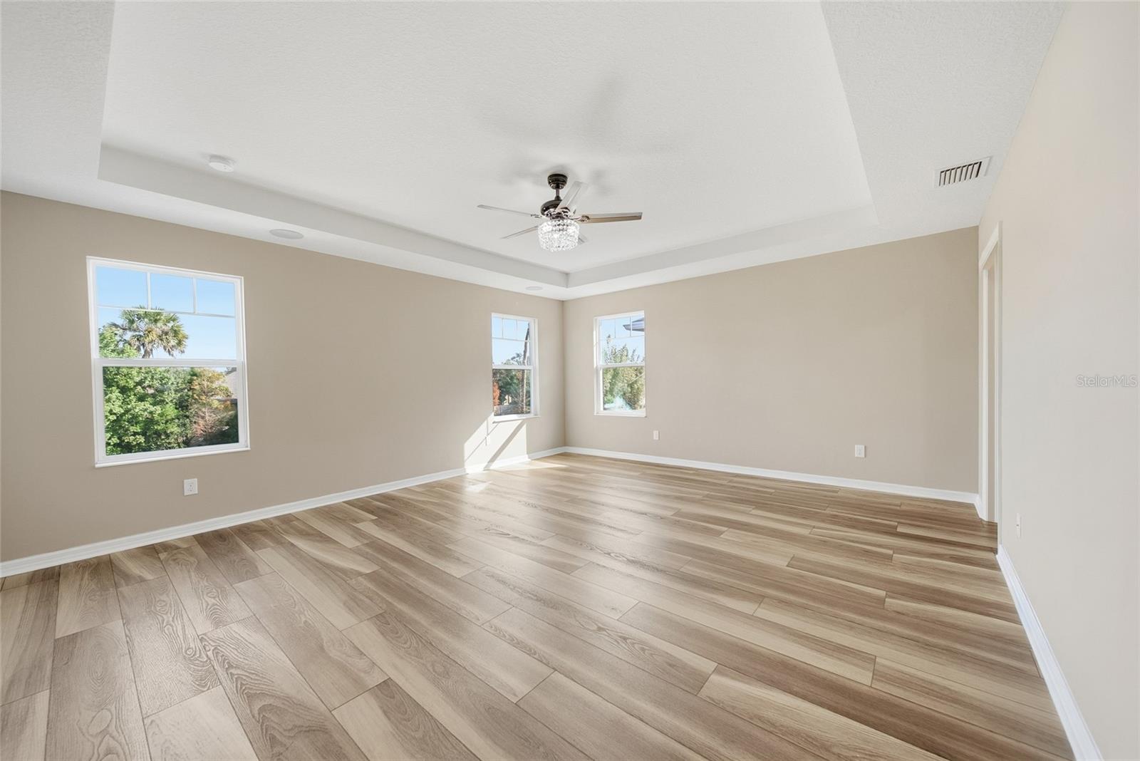 Image 16 of 42 For 8147 Artisan Circle