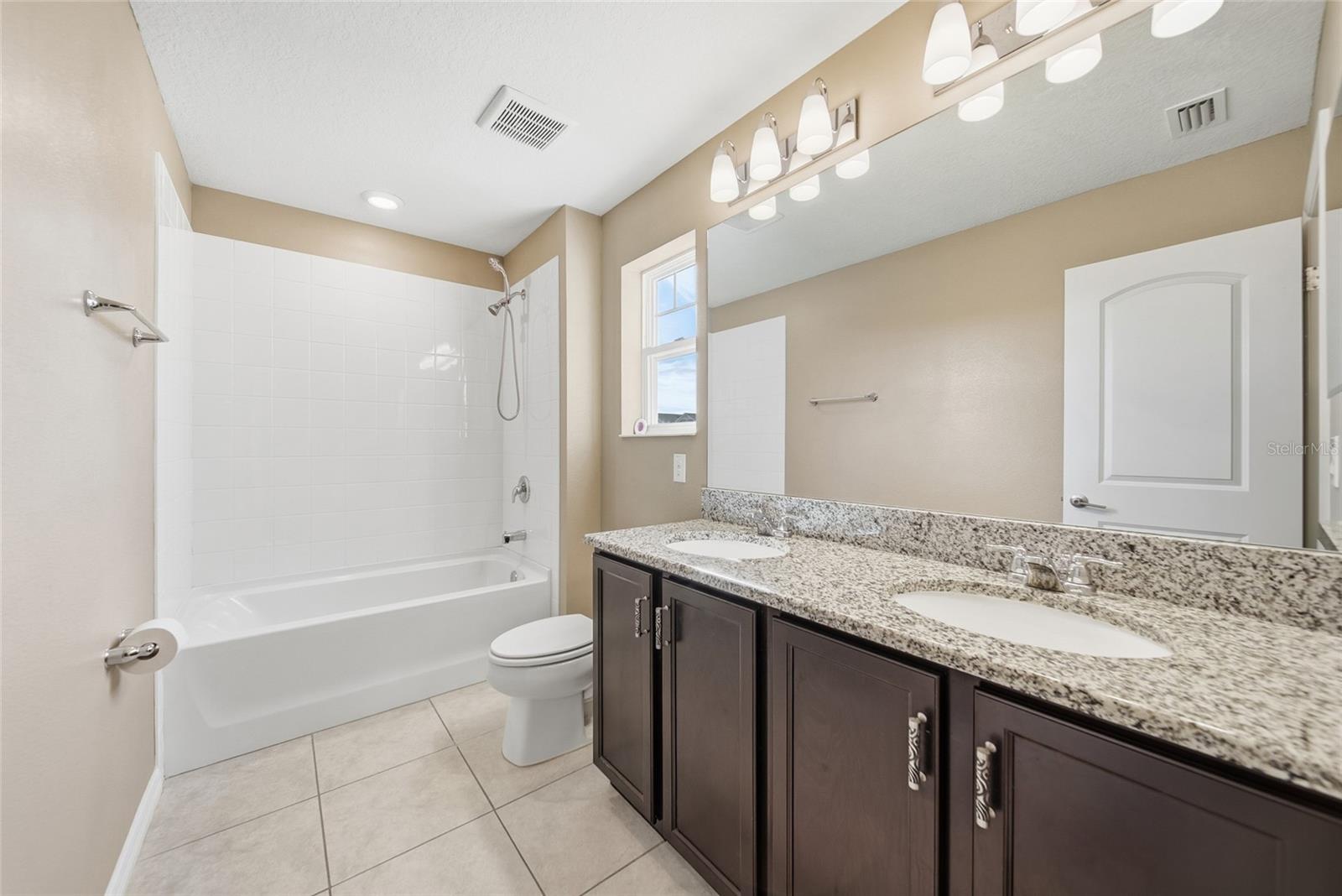 Image 24 of 42 For 8147 Artisan Circle