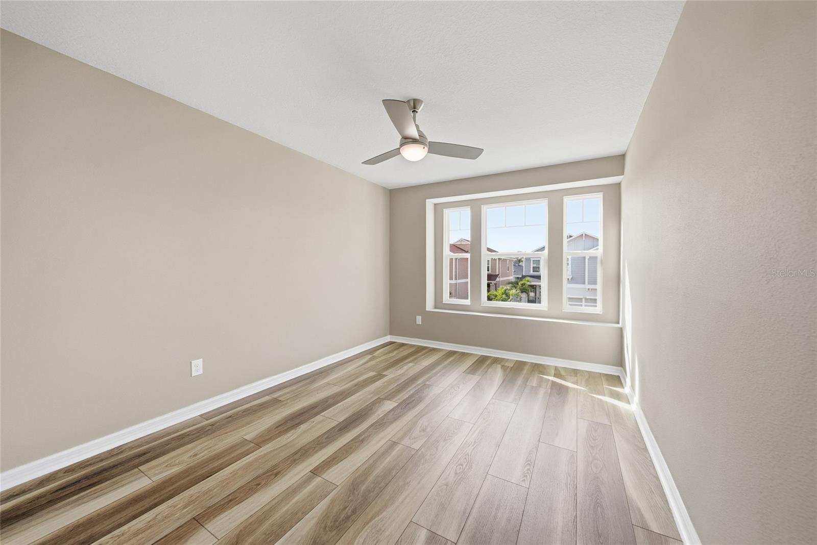 Image 28 of 42 For 8147 Artisan Circle