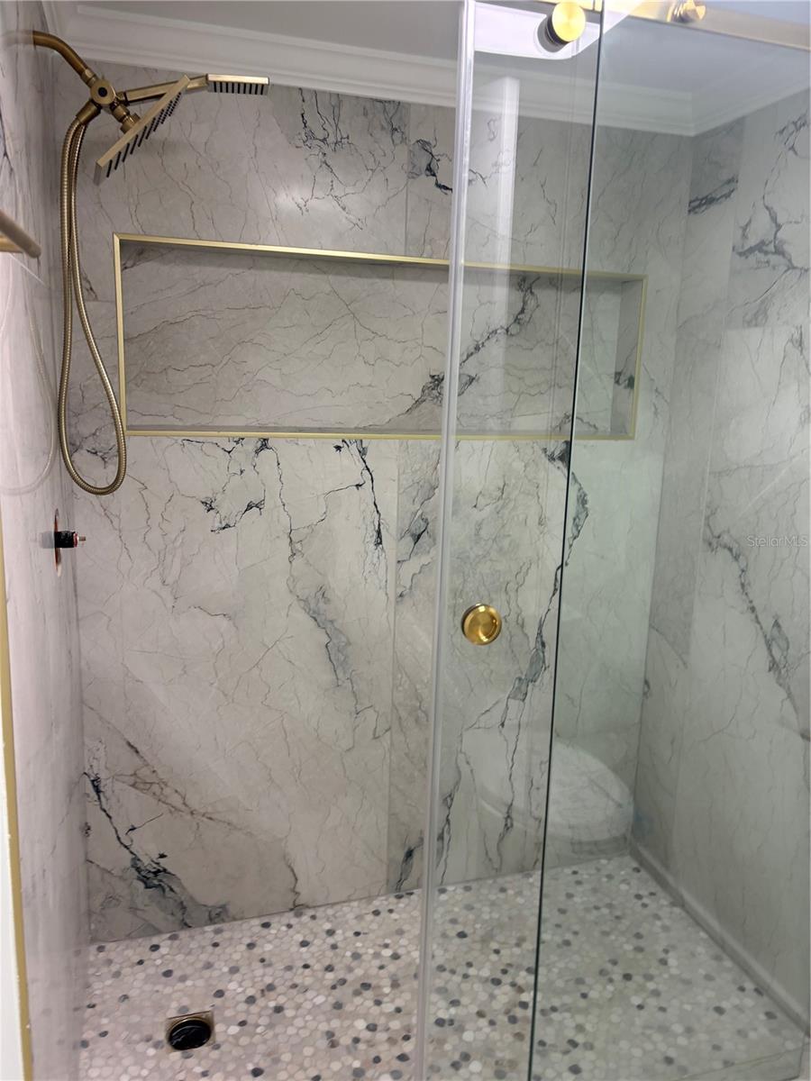 Image 8 of 32 For 6035 Sea Ranch Drive 902