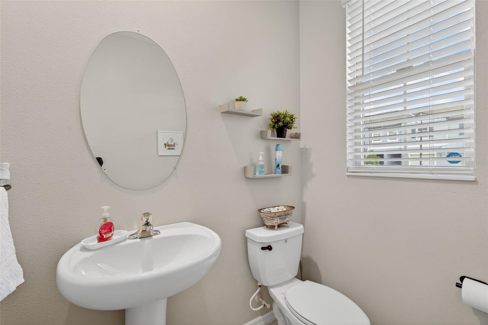 Image 16 of 45 For 14341 Editors Note Street